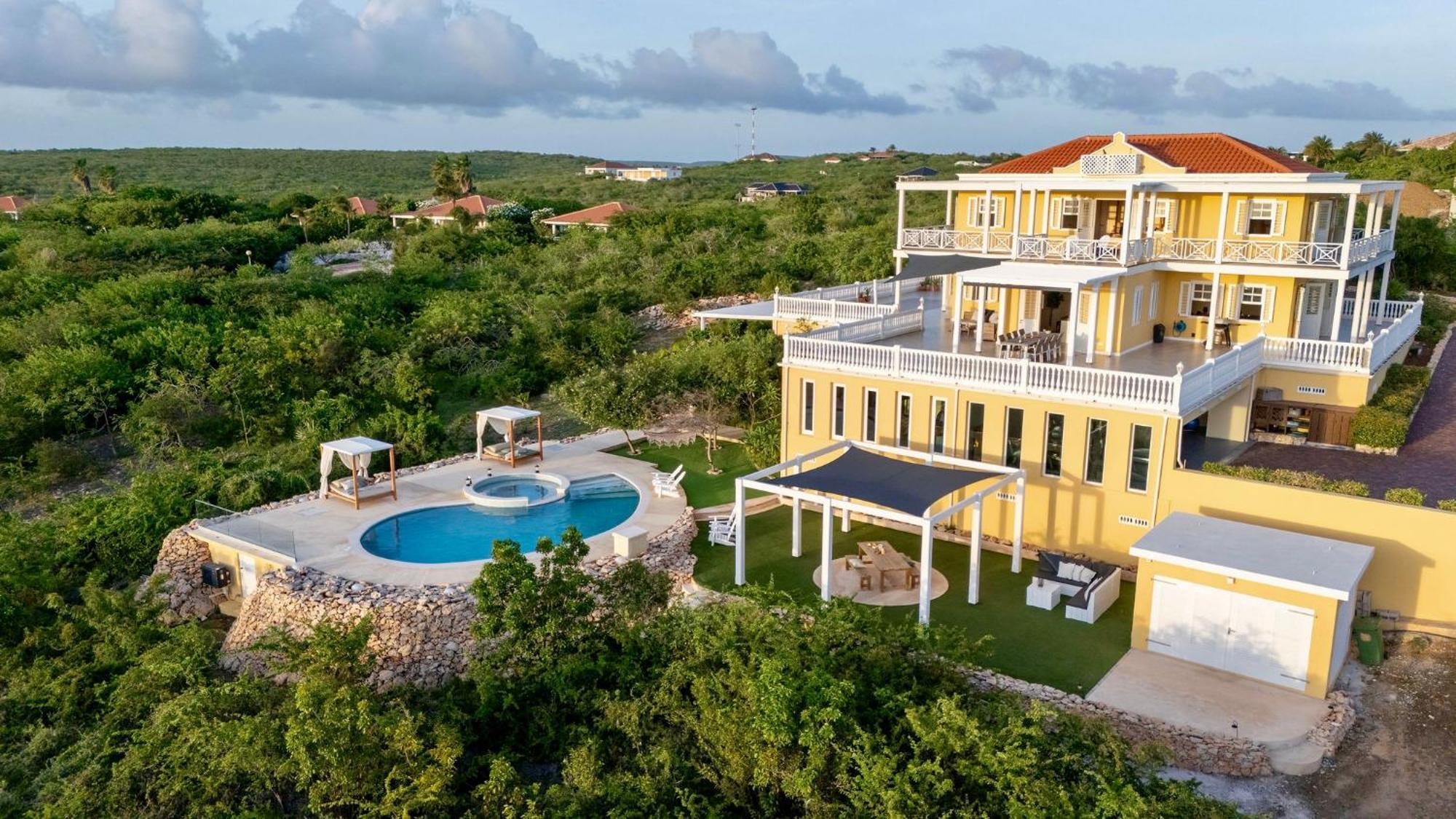 Coral Estate Rentals Willibrordus Екстер'єр фото