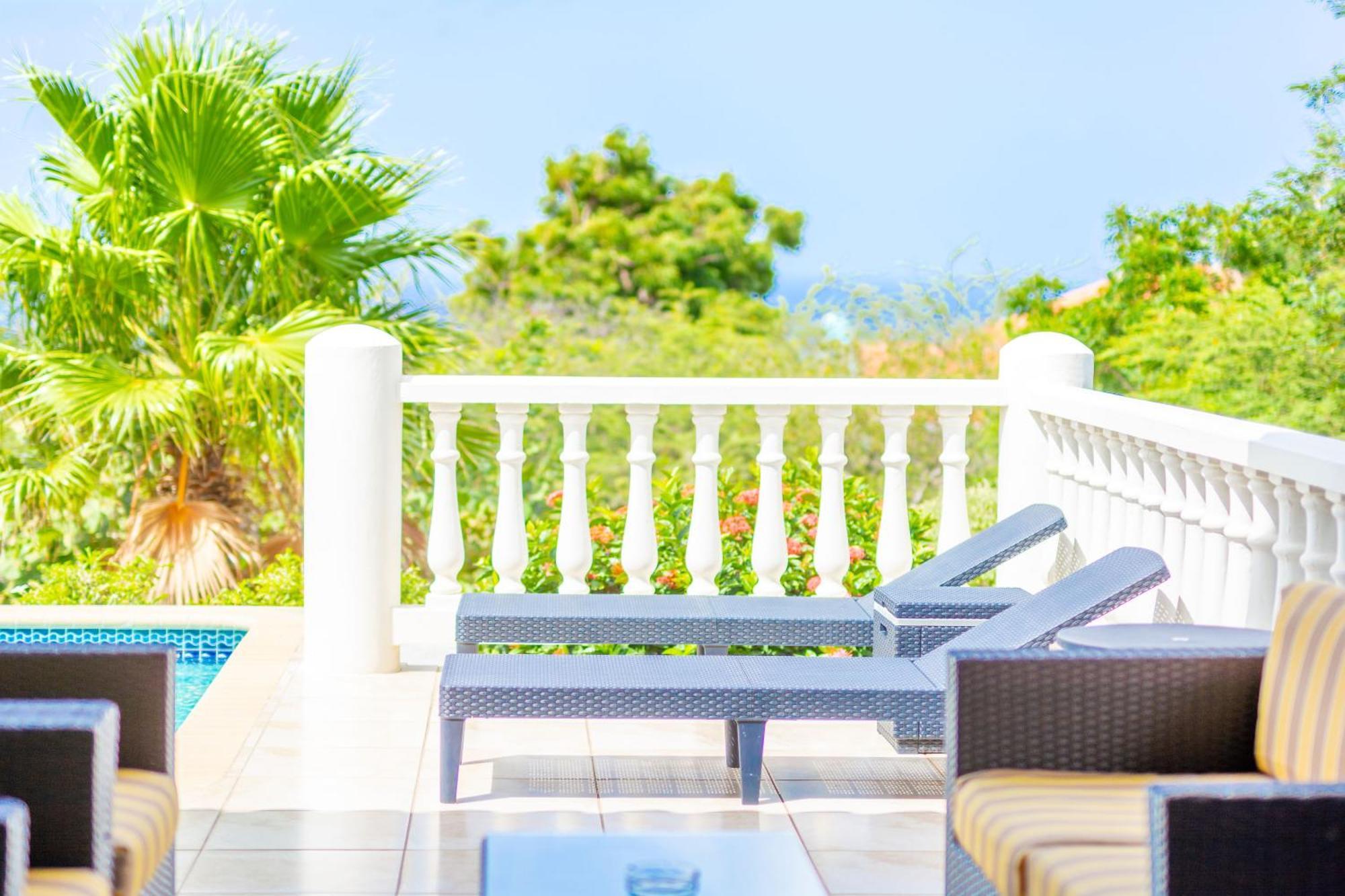 Coral Estate Rentals Willibrordus Екстер'єр фото